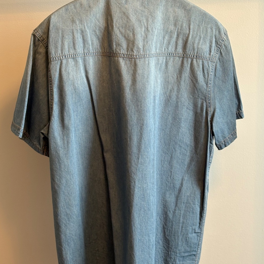 Men's Silver & Co. Denim Short Sleeve Shirt - Picture 3 of 7